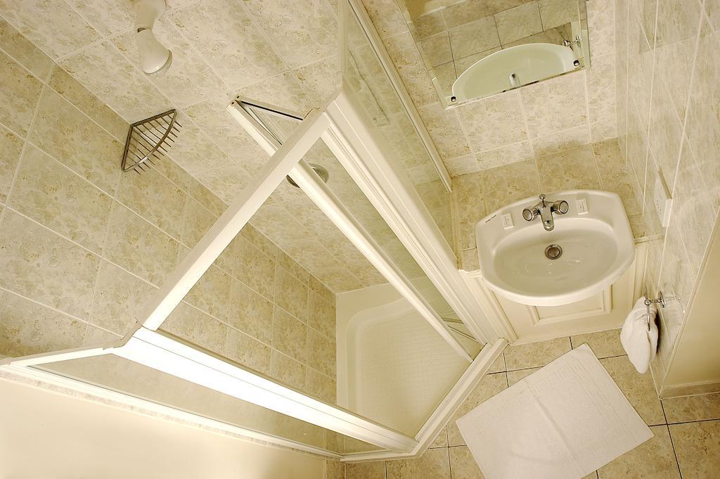 Astons Apartments Лондон Стая снимка